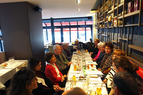 Les participants au repas suivant l'AG de l'Aumonaise au Restaurant Le Bosquet